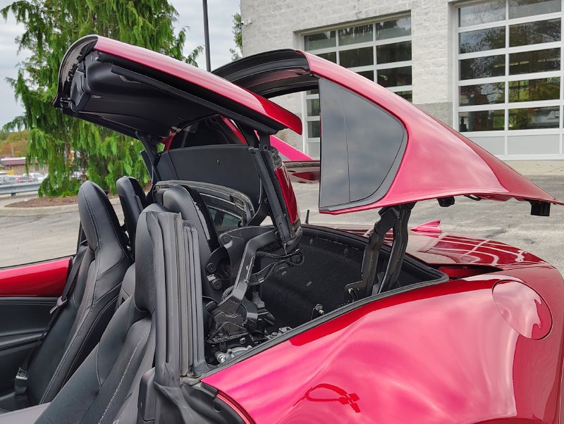 Used 2022 MAZDA MX-5 Miata RF Grand Touring RWD image 16