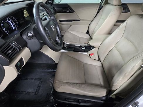 Used 2015 Honda Accord EX-L image 13