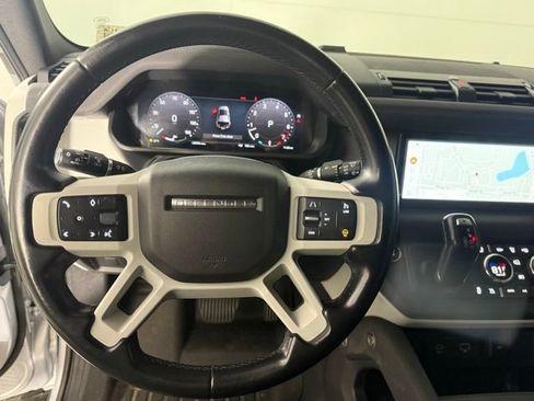 Used 2023 Land Rover Defender 110 SE image 18