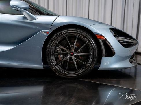 Used 2018 McLaren 720S Luxury RWD image 29