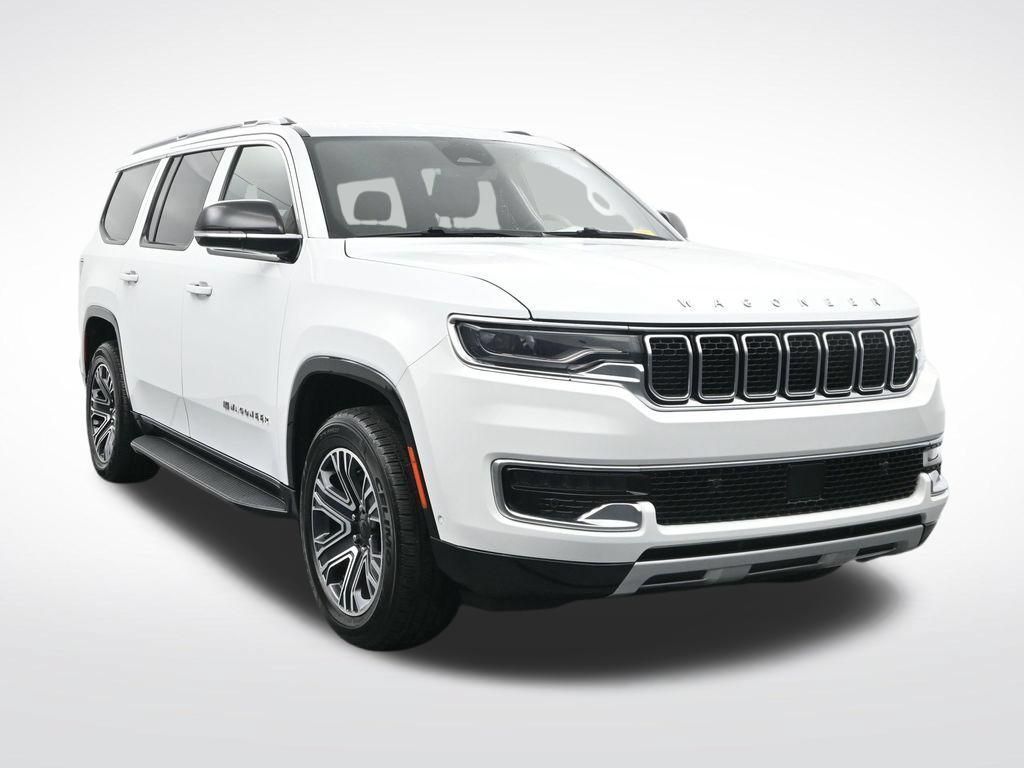 Used 2024 Jeep Wagoneer Series II w/ Flexible Seating Group RWD image 3