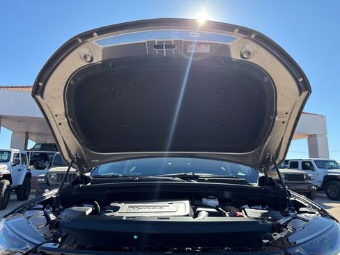 Used 2022 Buick Envision Essence w/ Technology Package I image 48