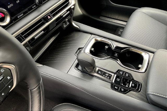 New 2026 Lexus RX 450h AWD image 8