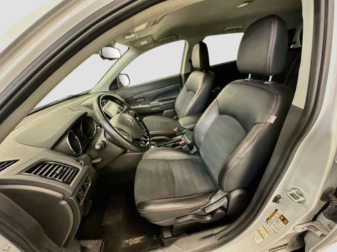 Used 2024 Mitsubishi Outlander Sport AWD image 13