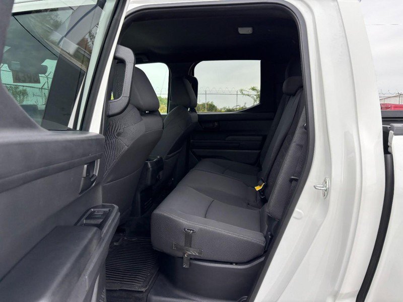Used 2025 Toyota Tacoma SR5 AWD/4WD image 13