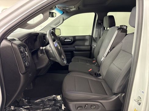 Used 2025 Chevrolet Silverado 1500 Custom AWD/4WD image 29
