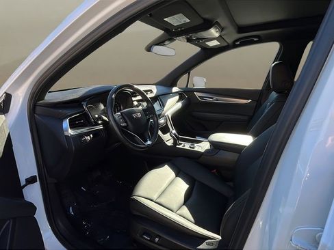 Certified 2024 Cadillac XT6 Luxury AWD/4WD image 14