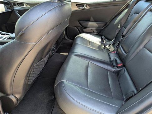 Used 2018 Kia Stinger GT RWD image 17
