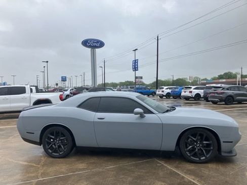 Used 2022 Dodge Challenger GT w/ Blacktop Package RWD image 8