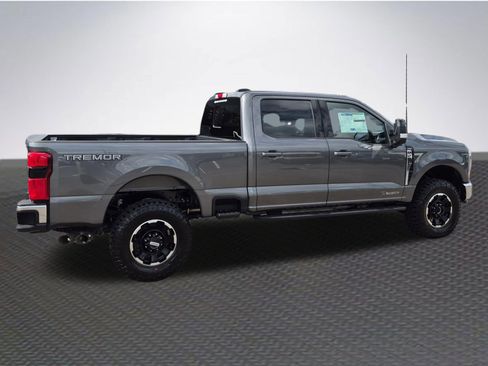 New 2026 Ford F250 Lariat w/ Tremor Off-Road Package image 4