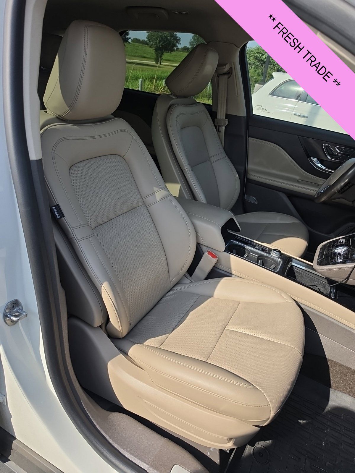 Used 2021 Lincoln Corsair FWD w/ Equipment Group 101A image 24