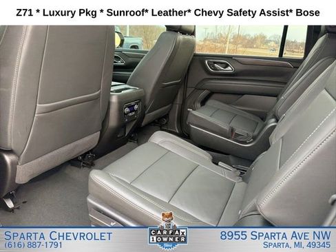 Used 2024 Chevrolet Suburban Z71 w/ Luxury Package AWD/4WD image 13