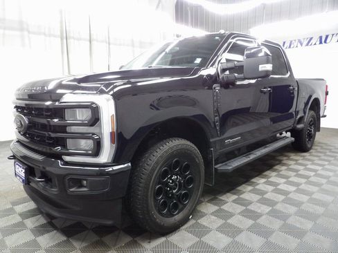 Used 2024 Ford F250 Lariat w/ Black Appearance Package image 6
