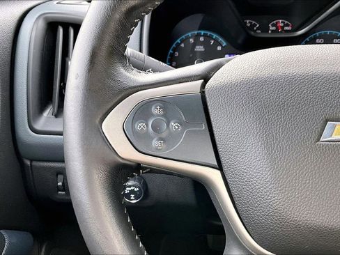 Used 2017 Chevrolet Colorado Z71 w/ Z71 Midnight Edition image 26