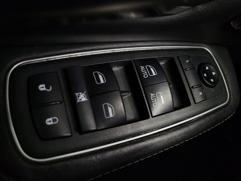Used 2019 RAM 1500 Limited AWD/4WD image 27