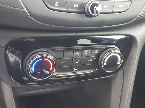 Used 2021 Buick Encore GX Preferred image 22