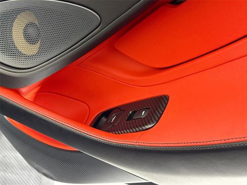 Used 2019 McLaren 600LT image 28