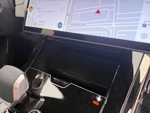 Used 2024 Land Rover Range Rover Sport Dynamic SE image 30