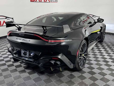 Used 2022 Aston Martin V8 Vantage Coupe RWD image 7
