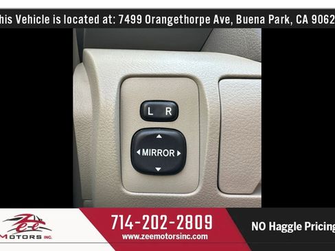 Used 2010 Toyota Camry XLE FWD image 38