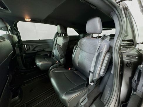 Certified 2021 Toyota Sienna XSE w/ XSE Plus Package FWD image 15