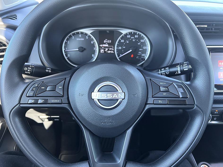 Certified 2025 Nissan Kicks Play S FWD image 21