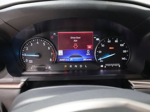 Used 2024 Ford Explorer Limited w/ Equipment Group 301A AWD/4WD image 41