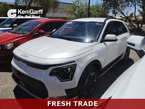 Used 2023 Kia Niro Wind FWD image 1