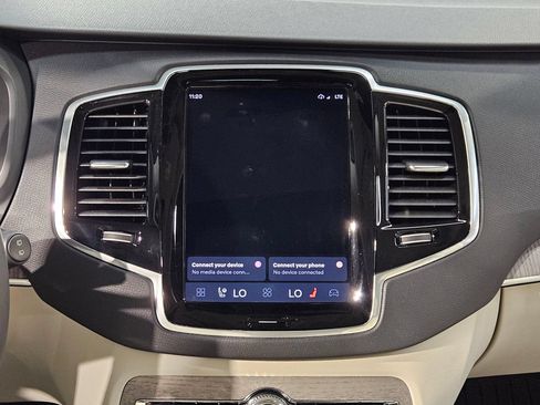 Used 2023 Volvo XC90 B6 Plus w/ Protection Package Premier AWD/4WD image 16