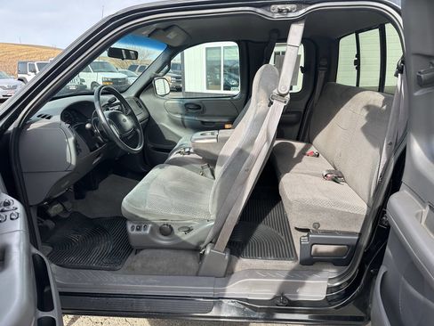 Used 1999 Ford F150 XLT image 7