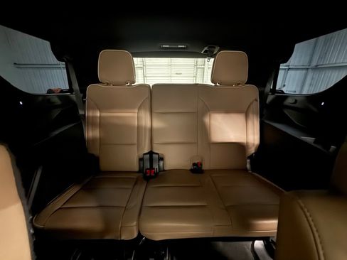 Used 2024 Chevrolet Tahoe Premier RWD image 23