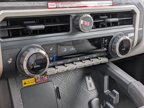 New 2026 Toyota Tacoma Limited AWD/4WD image 24