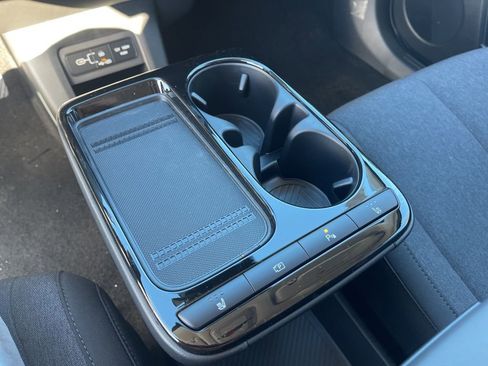 New 2026 Hyundai Ioniq 5 SE image 24