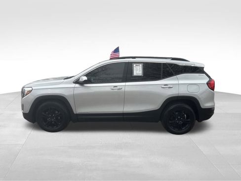 Used 2020 GMC Terrain SLE w/ Driver Convenience Package image 4