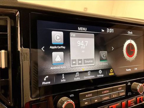 Used 2025 Nissan Frontier PRO-4X AWD/4WD image 34