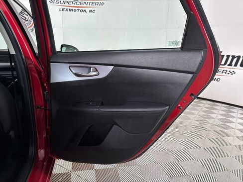 Used 2022 Kia Forte LXS FWD image 22