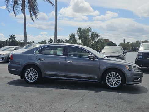 Used 2016 Volkswagen Passat 1.8T SE image 18