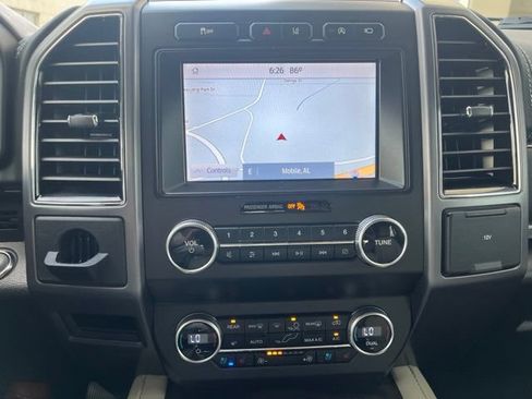 Used 2020 Ford Expedition Max Platinum RWD image 20