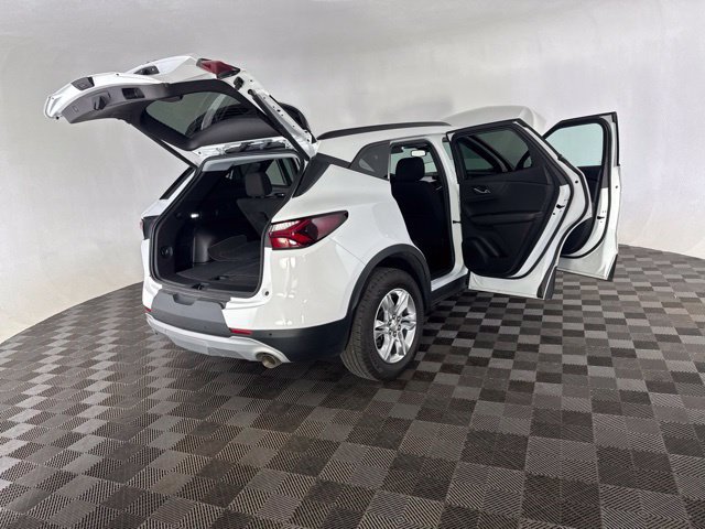 Used 2022 Chevrolet Blazer LT AWD/4WD image 16