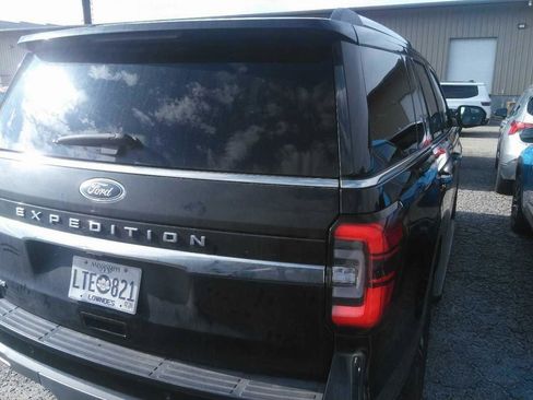 Used 2024 Ford Expedition Limited image 5