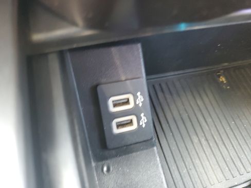 Used 2019 Ford F150 XLT w/ Equipment Group 302A Luxury AWD/4WD image 22