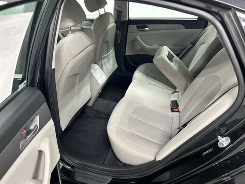 Used 2019 Hyundai Sonata SE FWD image 19