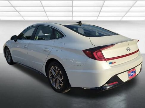 Used 2021 Hyundai Sonata SEL image 2