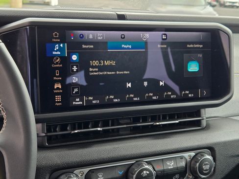 Used 2025 Jeep Wrangler Unlimited Sport AWD/4WD image 21