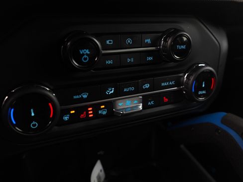 Used 2022 Ford Bronco Outer Banks image 22