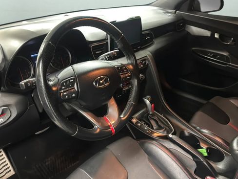 Used 2020 Hyundai Veloster Turbo FWD image 10