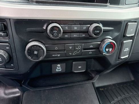 Used 2024 Ford F350 XLT AWD/4WD image 27