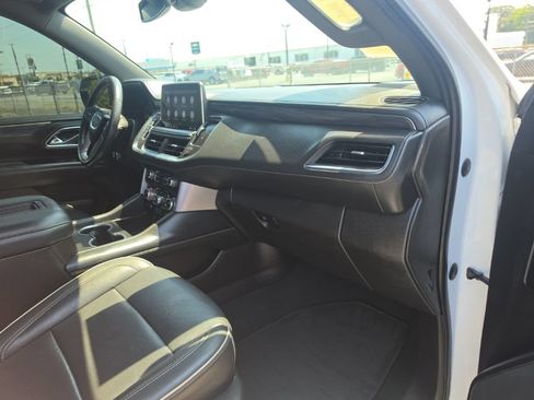 Used 2021 GMC Yukon XL SLT AWD/4WD image 33