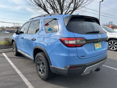 Used 2025 Honda Pilot TrailSport image 23