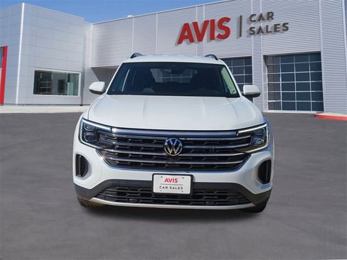 Used 2025 Volkswagen Atlas SE image 10